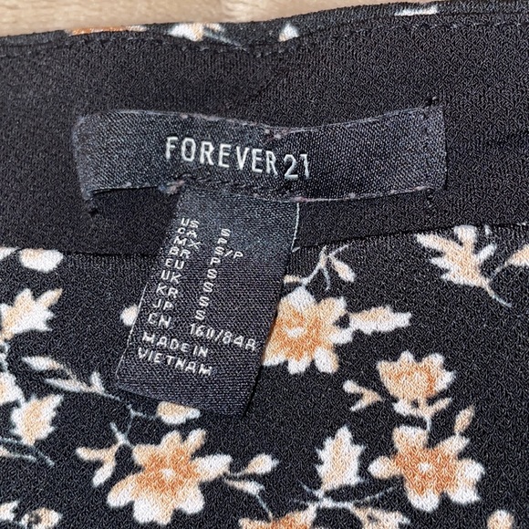 flower crop tank top - Picture 2 of 2